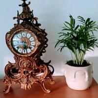 Orologio stile antico