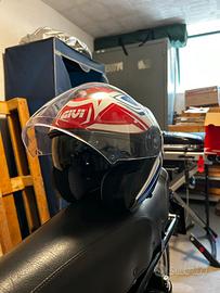 Casco givi