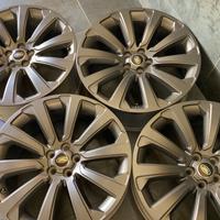 4 Ruote in Lega Range Rover Velar Originali
