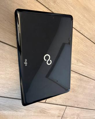 Fujitsu pc portatile