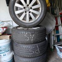 4 Pneumatici 235/55R17 103W + cerchi Wolkswagen