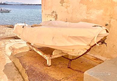 Barca in resina Modello Ligny e remi