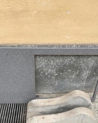 Due top di quarzo per lavello e piano cottura