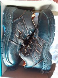 Scarpe antinfortunistiche