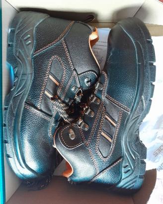 Scarpe antinfortunistiche