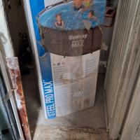 piscina e motore di sabbia 