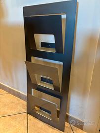 Portariviste in metallo da parete