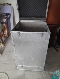 Casa per trasporto strumenti