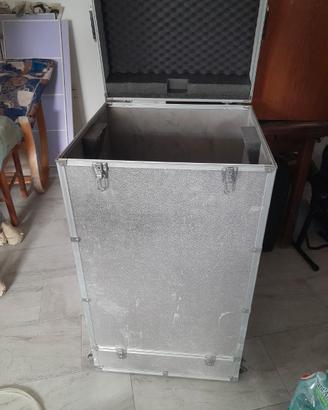 Casa per trasporto strumenti