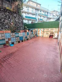 Appartamento con terrazza e garage Aci Catena