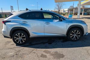 LEXUS NX300h