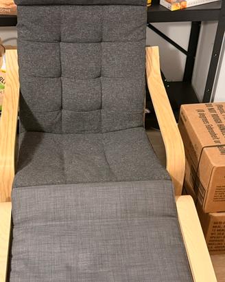 2 Sedie a dondolo con 2 poggia piedi