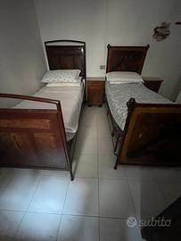 Letti in ferro antichi e comodini