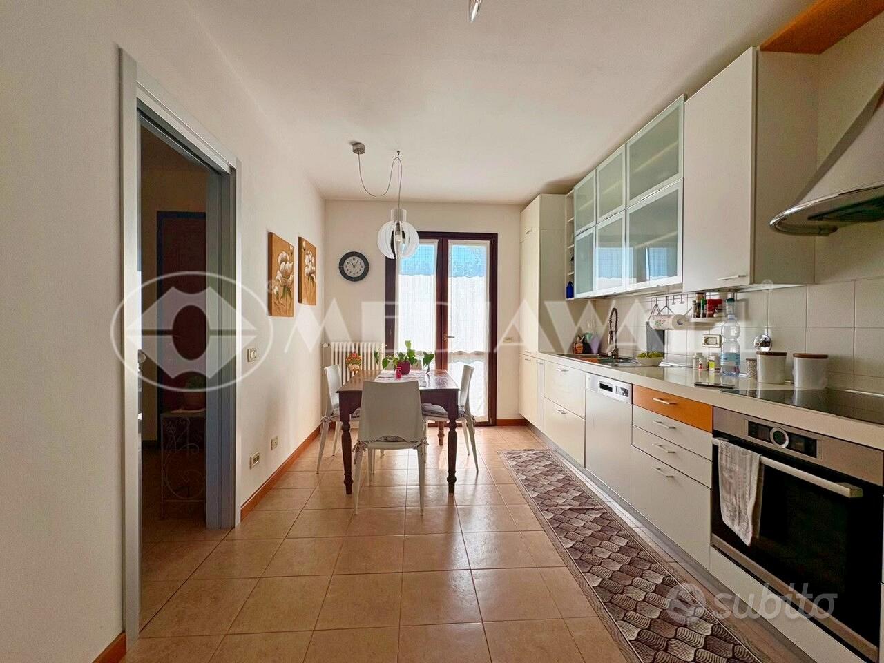 Casa – Roveredo in Piano - Vista 4