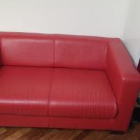 Divano 2 posti Rosso in Ecopelle – Stile Moderno