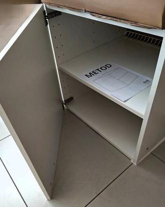 Pensile IKEA Metod 60x60x60 cm con anta Veddinge