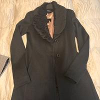 cappotto nero in  tesduto lanato