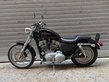 XL53C (883 Sportster Custom) iscritta FMI, 9000km!