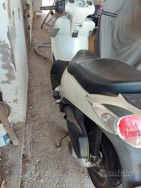 Aprilia Scarabeo 300 - 2009