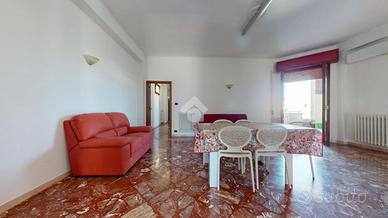 4 LOCALI A FRANCAVILLA FONTANA