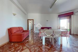 4 LOCALI A FRANCAVILLA FONTANA