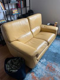 Divano Chateau D'AX giallo in pelle