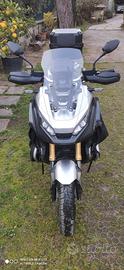 HONDA X-ADV 750