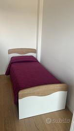 Letto singolo con materasso