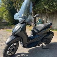 Beverly 300 hpe black
