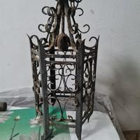 antico lampadario in ferro battuto 