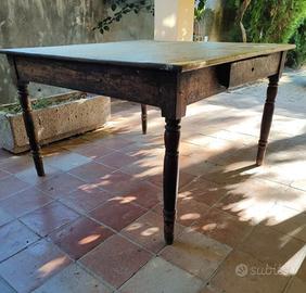 tavolo romagnolo quadrato inizi 800