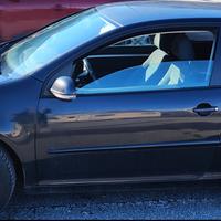 VOLKSWAGEN GOLF V 3 PORTE