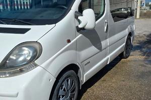 RENOULT TRAFFIC 9 POSTI