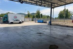 Immobile di 1535 m² con 1 locale a Acerra