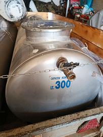 Cisterna in acciaio  per Aqua. Capacità 300 l