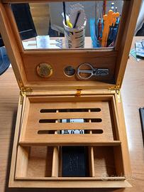 Cofanetto umidificatore per sigari con accessori