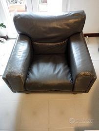 POLTRONA VALDICHIENTI IN PELLE E PIUMA D'OCA