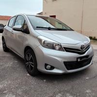 TOYOTA Yaris 1.0 5 porte