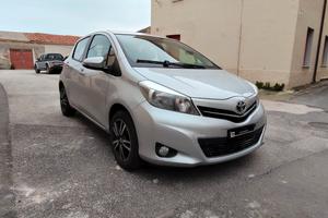 TOYOTA Yaris 1.0 5 porte