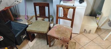 sedie antiche in condizioni precarie