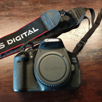 Canon EOS 600D + Obiettivo EF-S 18-55 IS II