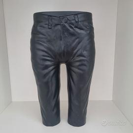 Manichino uomo usato gambe in materiale plastico