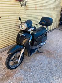 Scooter Scarabeo 125 ligh 2008