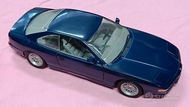BMW 850(1990) modellino 1:18 MAISTO 