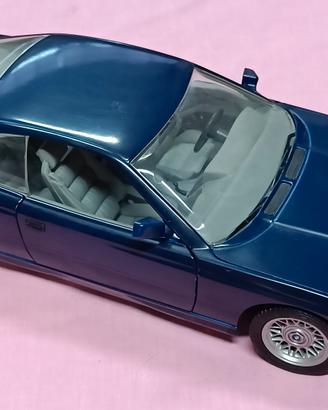 BMW 850(1990) modellino 1:18 MAISTO 