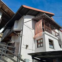 Pont canavese, casa semi indipendente ammobiliata