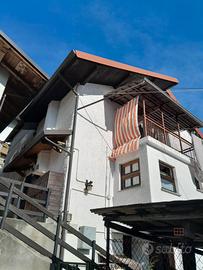 Pont canavese, casa semi indipendente ammobiliata