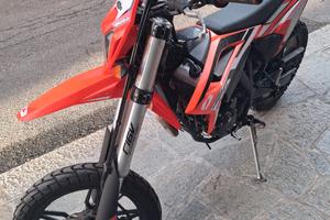 Beta 125 4T motard 
