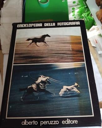 Enciclopedia della fotografia  2 vol. Ed.  Peruzzo