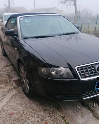Magnifica Audi S4 Cabrio V8 4.2. già iscritta ASI